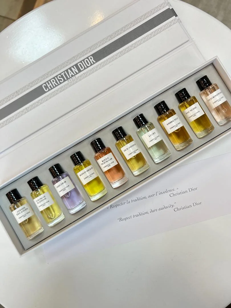 Christian Dior Luxury Fragrance Discovery Set – 10 Mini Perfumes
