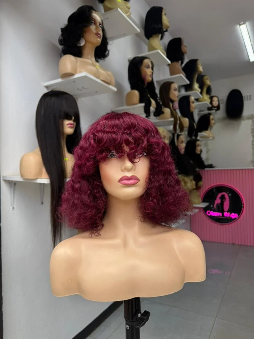 Fringe wig curly burgundy